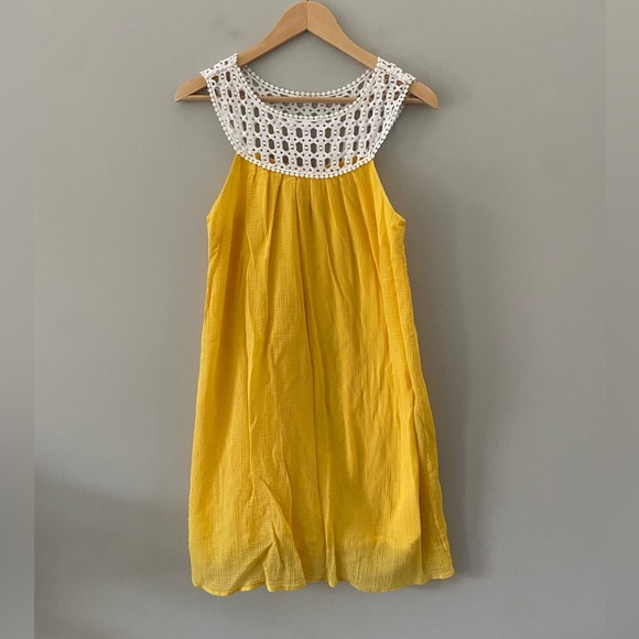 Lilly Pulitzer NWOT Yellow Sunshine Crochet Sleeveless Midi Sydney Crinkle Dress - Picture 2 of 5